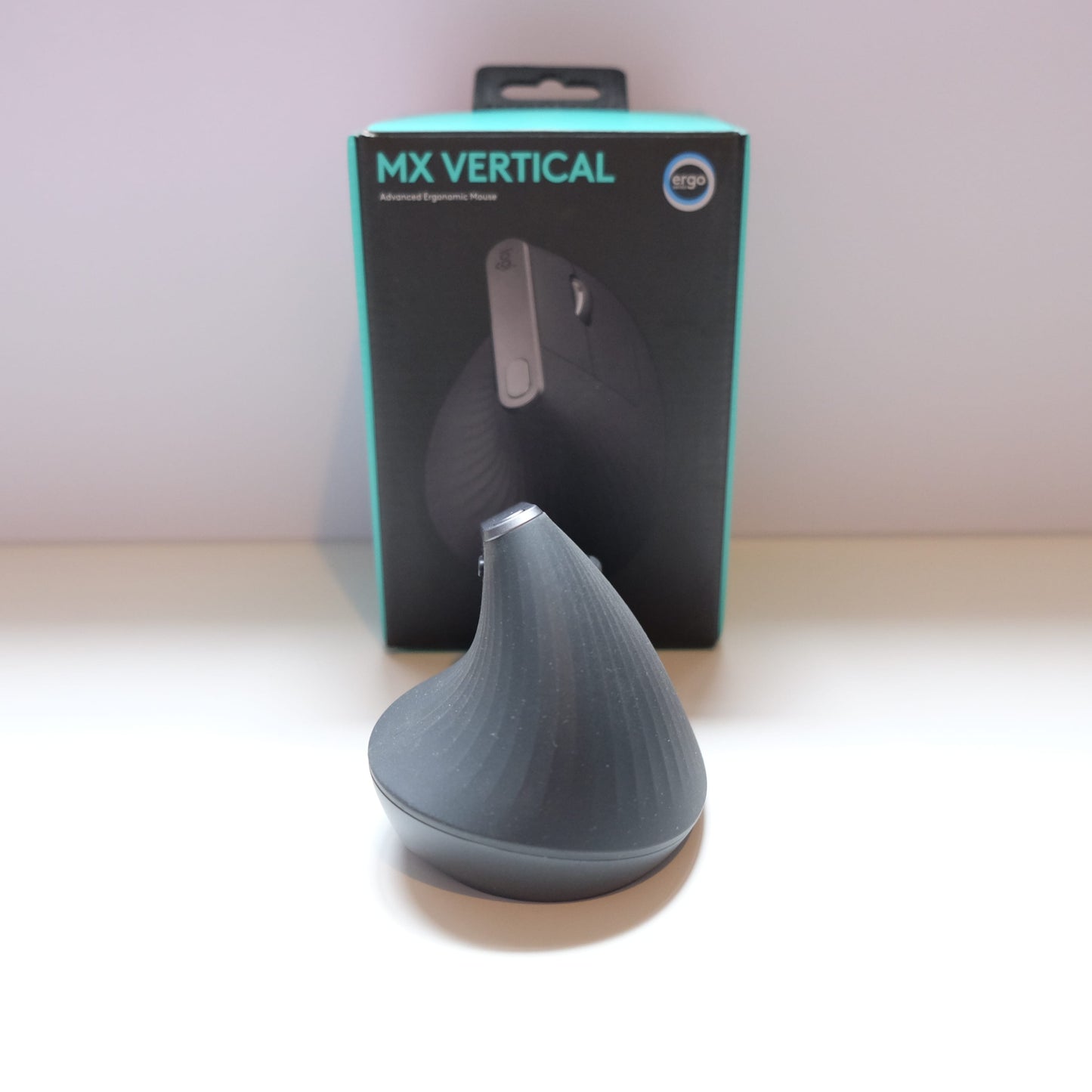 Logitech MX Vertical Advanced Ergonomic Mouse 910-005449 - Ex Demonstrator