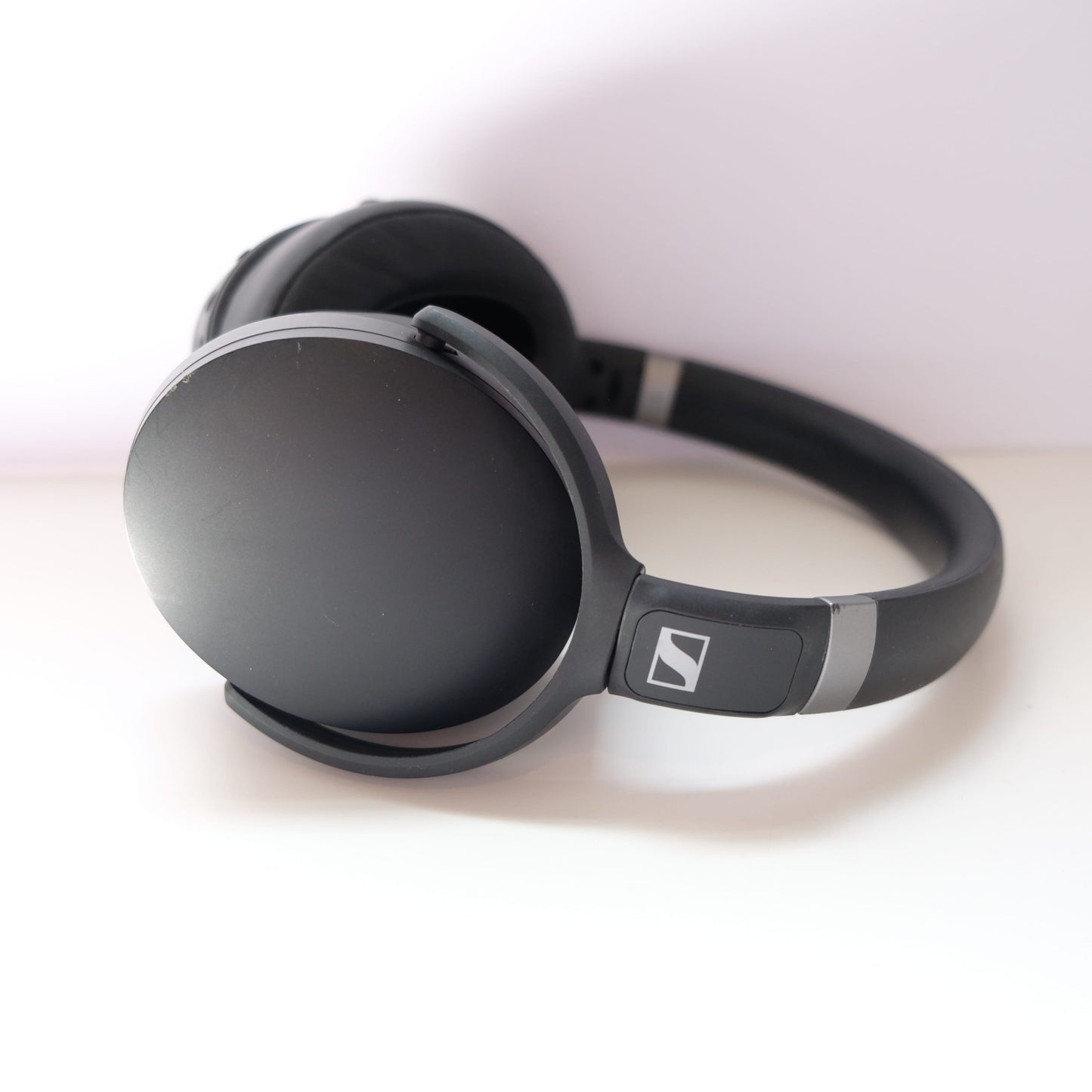 Sennheiser HD 450SE Over Ear Noise Cancelling Headphones