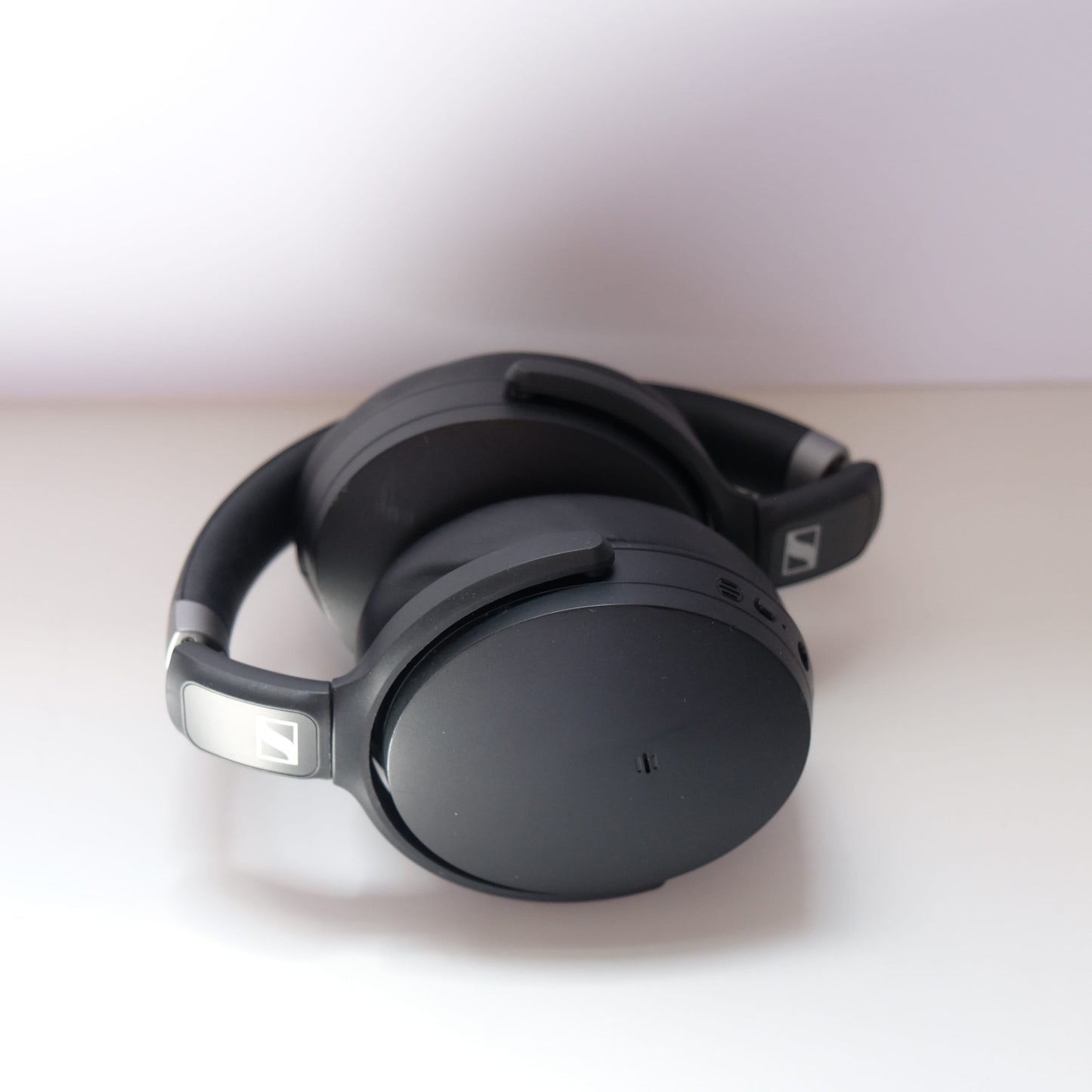 Sennheiser HD 450SE Over Ear Noise Cancelling Headphones